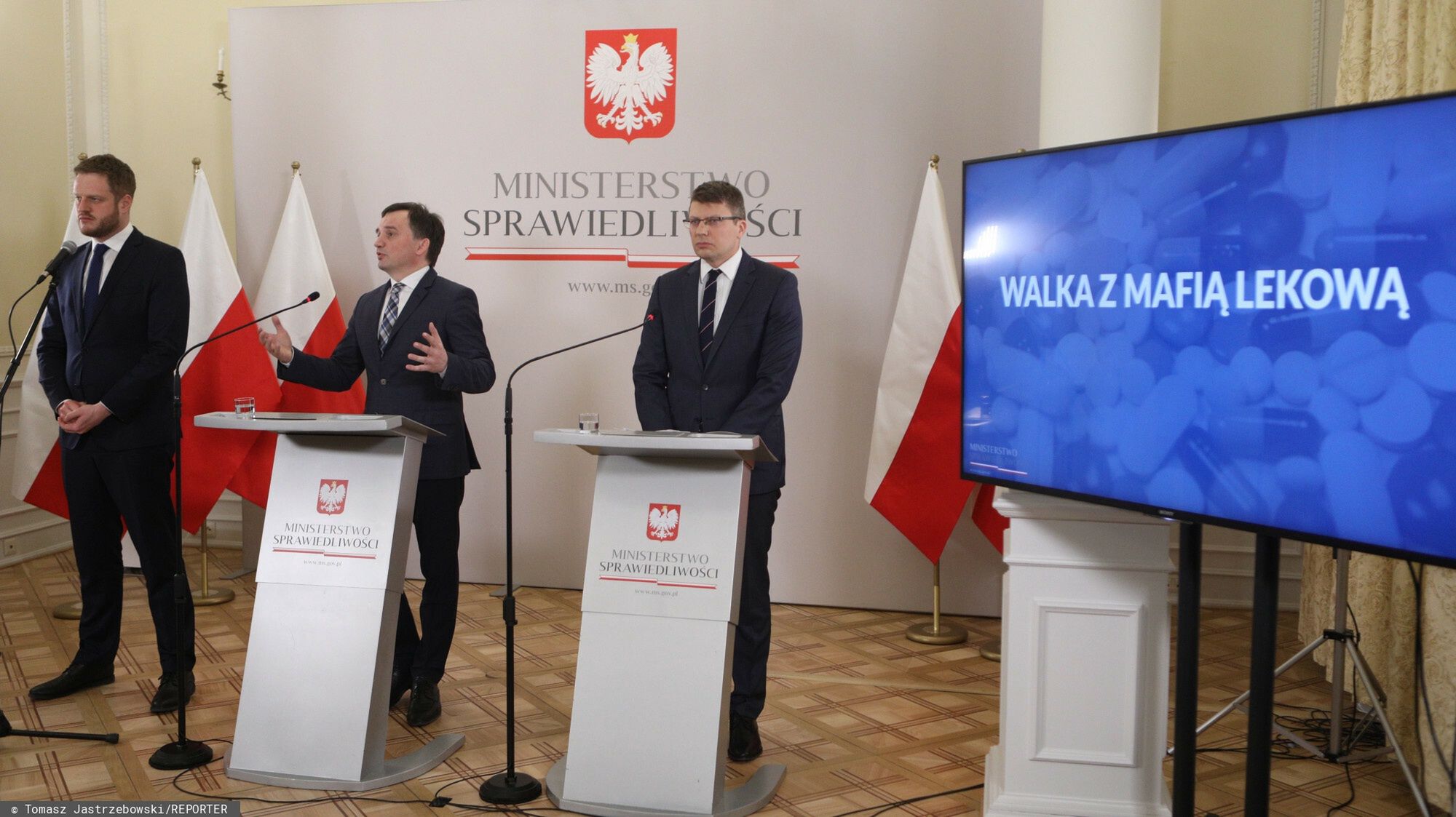 Zbigniew Ziobro o walce z mafi? lekow?12.02.2019 Warszawa Konferencja prasowa Zbigniewa Ziobry nt walki z mafia lekowa  Fot Tomasz Jastrzebowski/REPORTER n/z
n/z: Janusz Cieszynski Zbigniew Ziobro Marcin WarcholTomasz Jastrzebowski/REPORTER