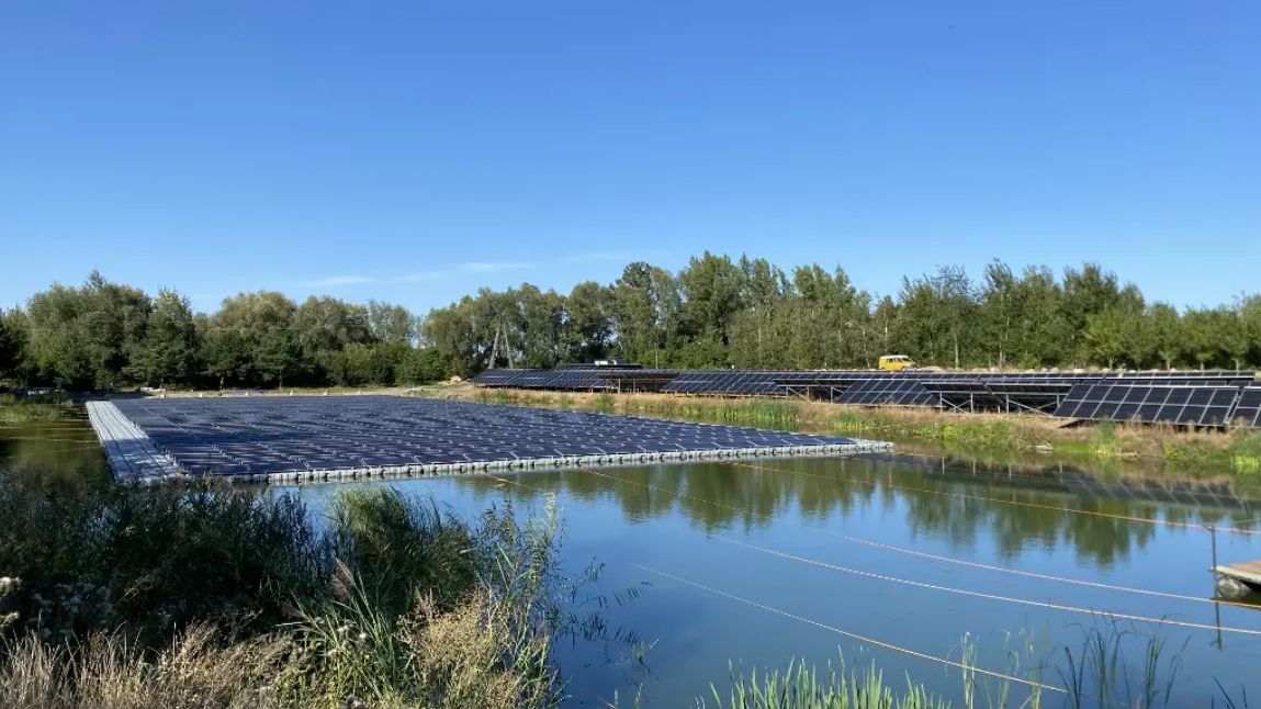 Antamion uruchomił koljną pływającą platformę PV