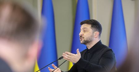 Zełenski oskarża Chiny. Cichy pakt z Rosją