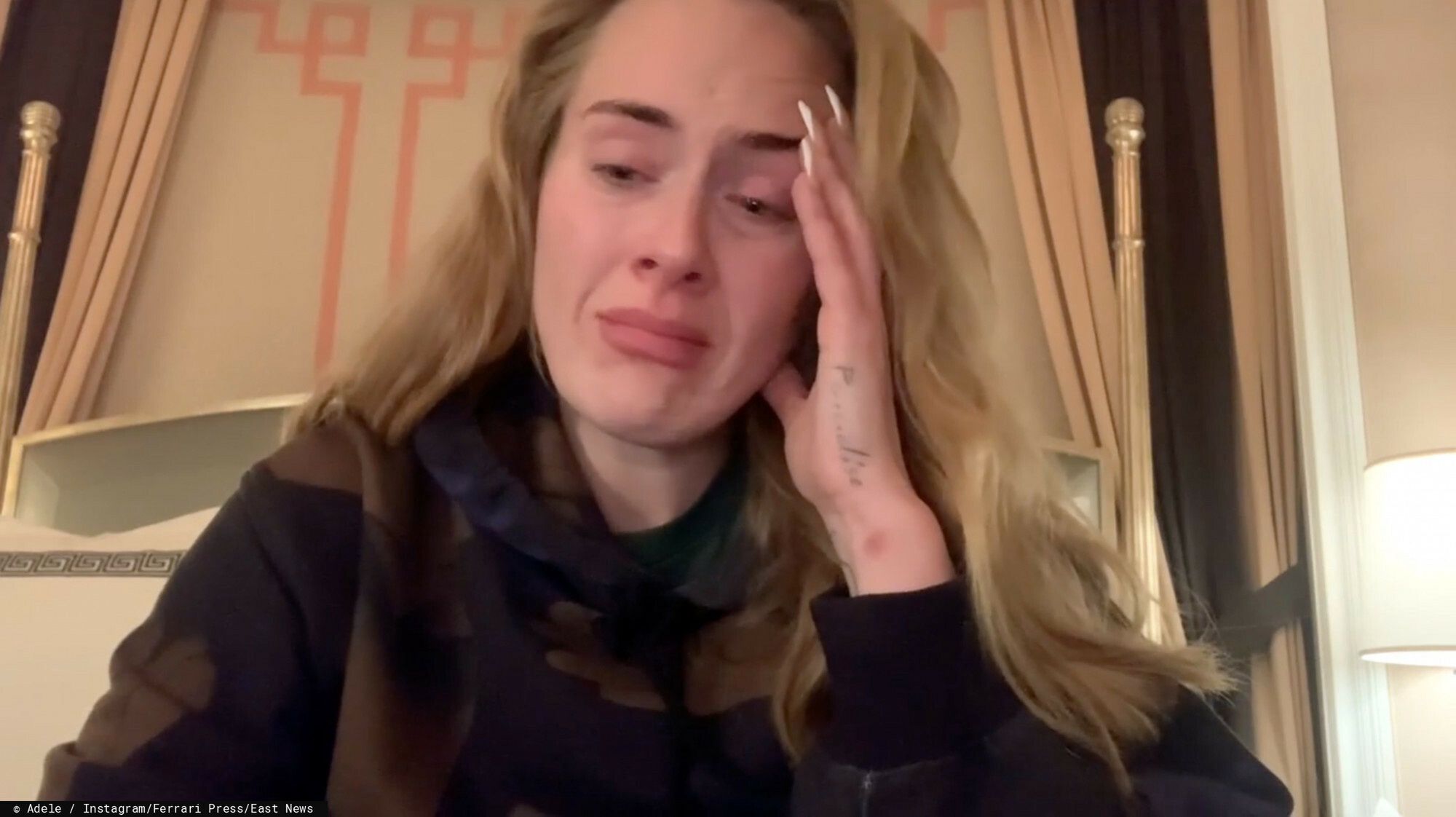 Adele p?acze z powodu odwo?anych koncert�wAdele / Instagram