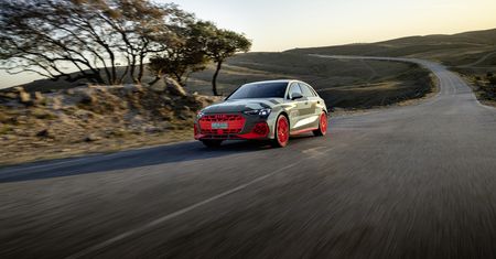 Pierwsza jazda: Audi S3 po face liftingu – kiedy młodszy brat podbiera starszemu zabawki