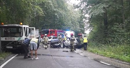 Śmiertelny wypadek. Nie żyje 32-letni kierowca BMW