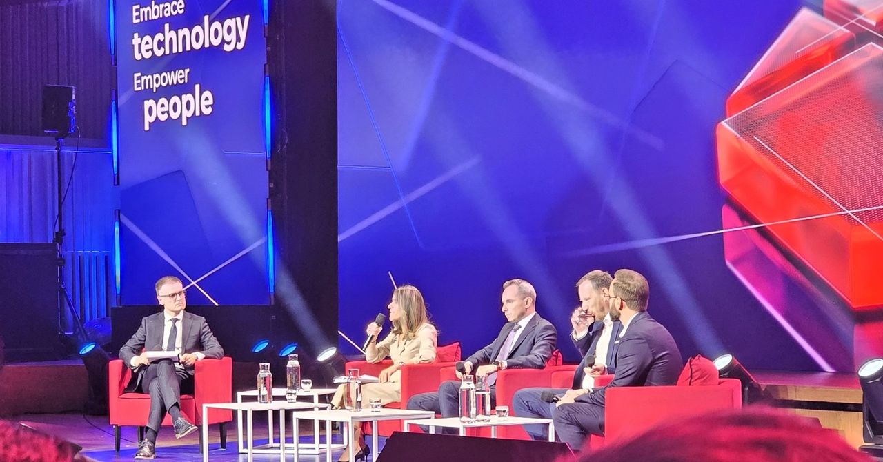 Odważne decyzje albo stagnacja. Trzy scenariusze dla sektora usług w Polsce