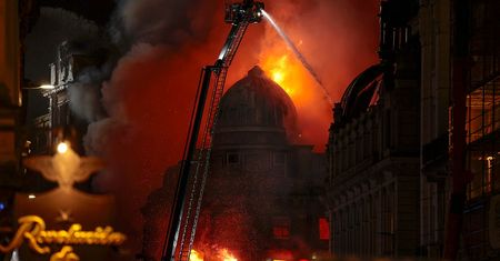 Potężny pożar w centrum Glasgow. Zawalił się budynek przy dworcu