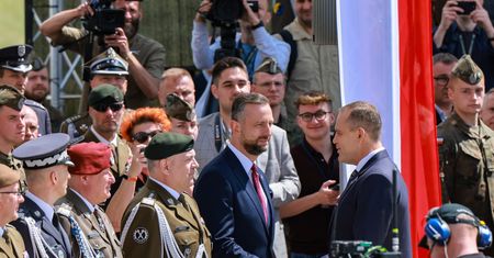 Szpila na tle F-35. Kosiniak-Kamysz wprost o "braku podpisu"