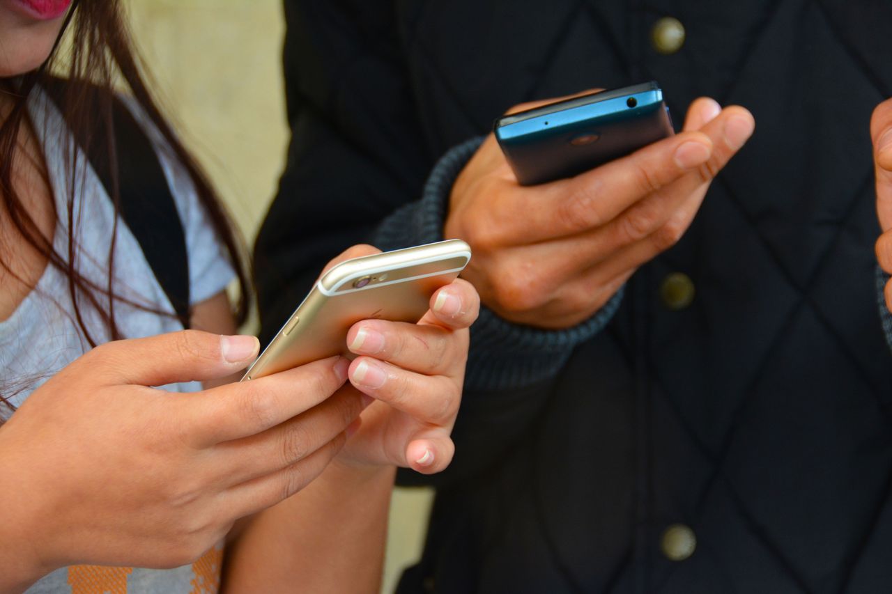 Uwaga na fałszywe SMS-y: nie daj się nabrać na aktualizację ustawień dostępu do internetu