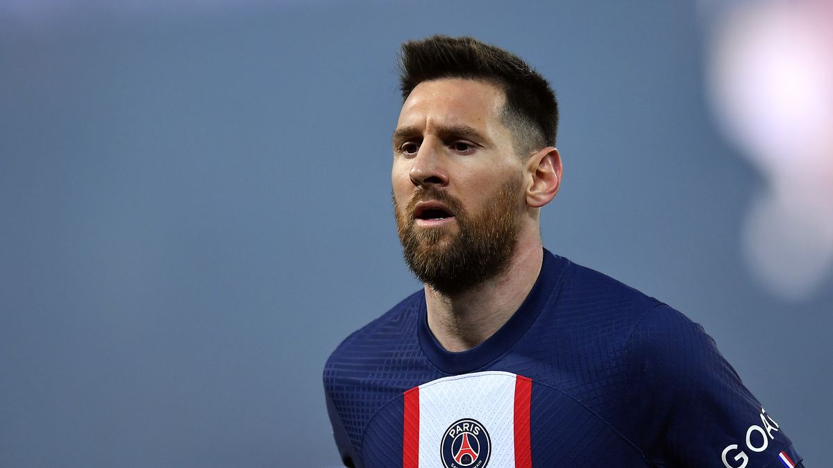 PARIS, FRANCE - APRIL 02: Leo Messi of Paris Saint Germain looks on during the Ligue 1 match between Paris Saint-Germain and Olympique Lyon at Parc des Princes on April 02, 2023 in Paris, France. (Photo by Aurelien Meunier - PSG/PSG via Getty Images)
