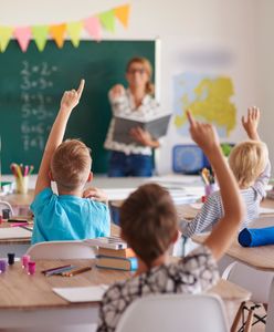 "Nie ratuj, pal dzieci". Kuriozalny plakat jednego z uczniów