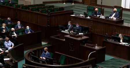 Koronawirus. "Ustawa covidowa". Będzie więcej lekarzy