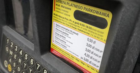 Warszawa. Strefa płatnego parkowania. Nowy abonament za 600 zł rocznie