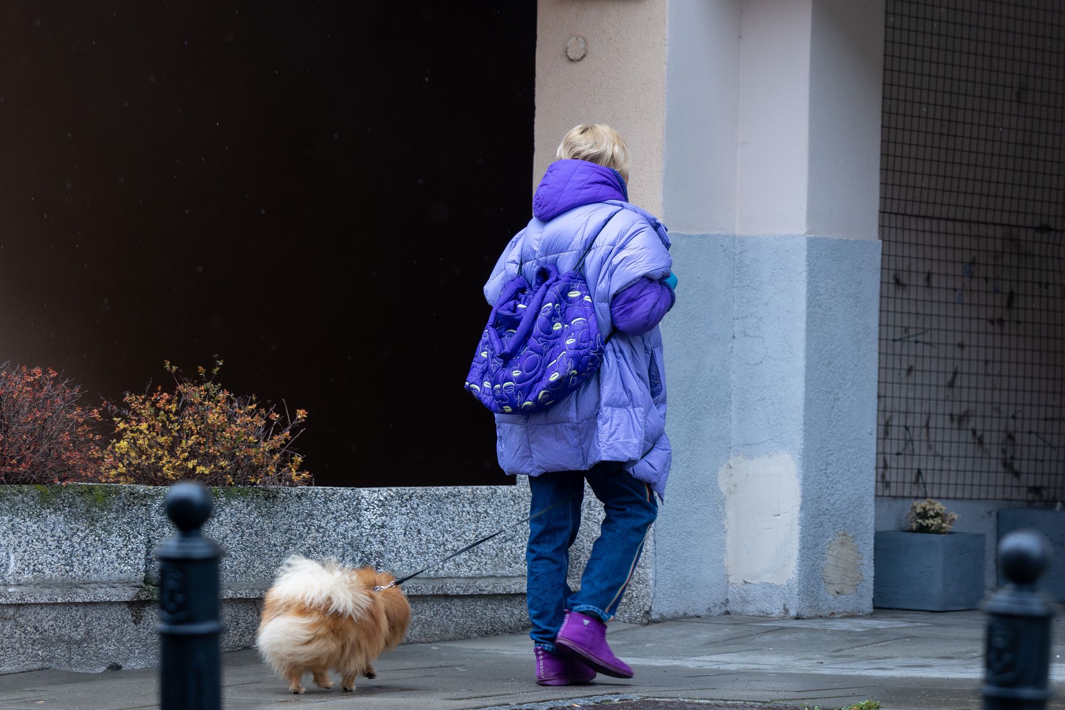 Edyta Olszówka na spacerze