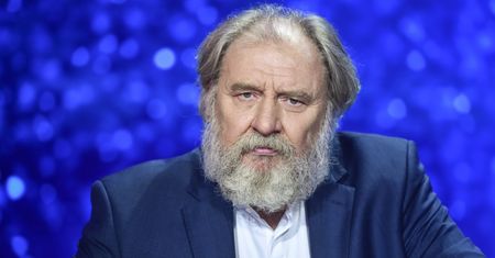 Andrzej Grabowski ma dwie już dorosłe córki. Mimo różnicy wieku trudno je rozróżnić
