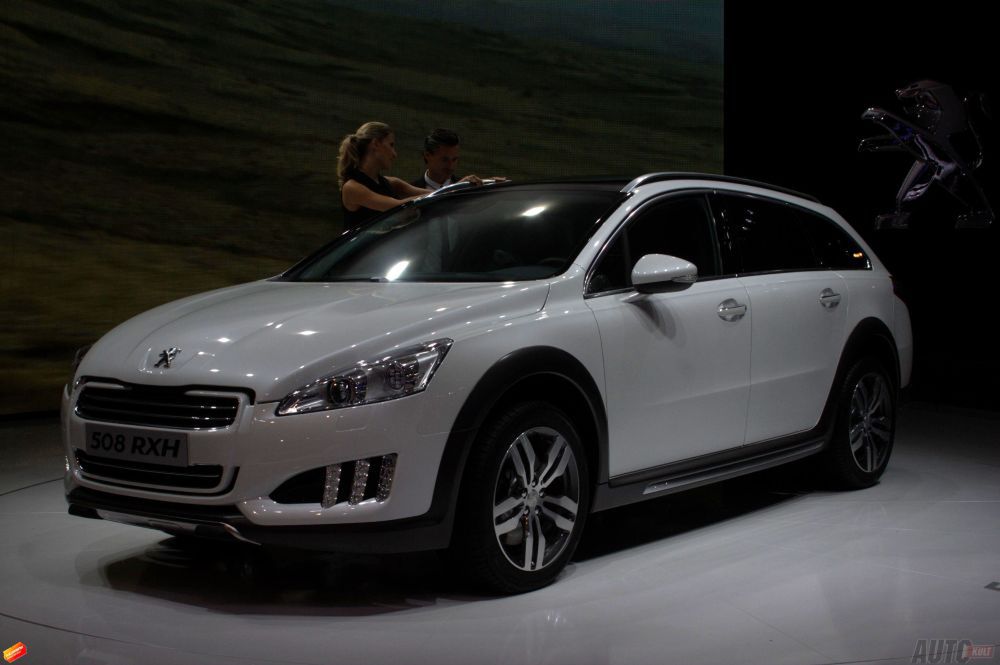 Uterenowiony lew - Peugeot 508 RXH we Frankurcie [wideo]