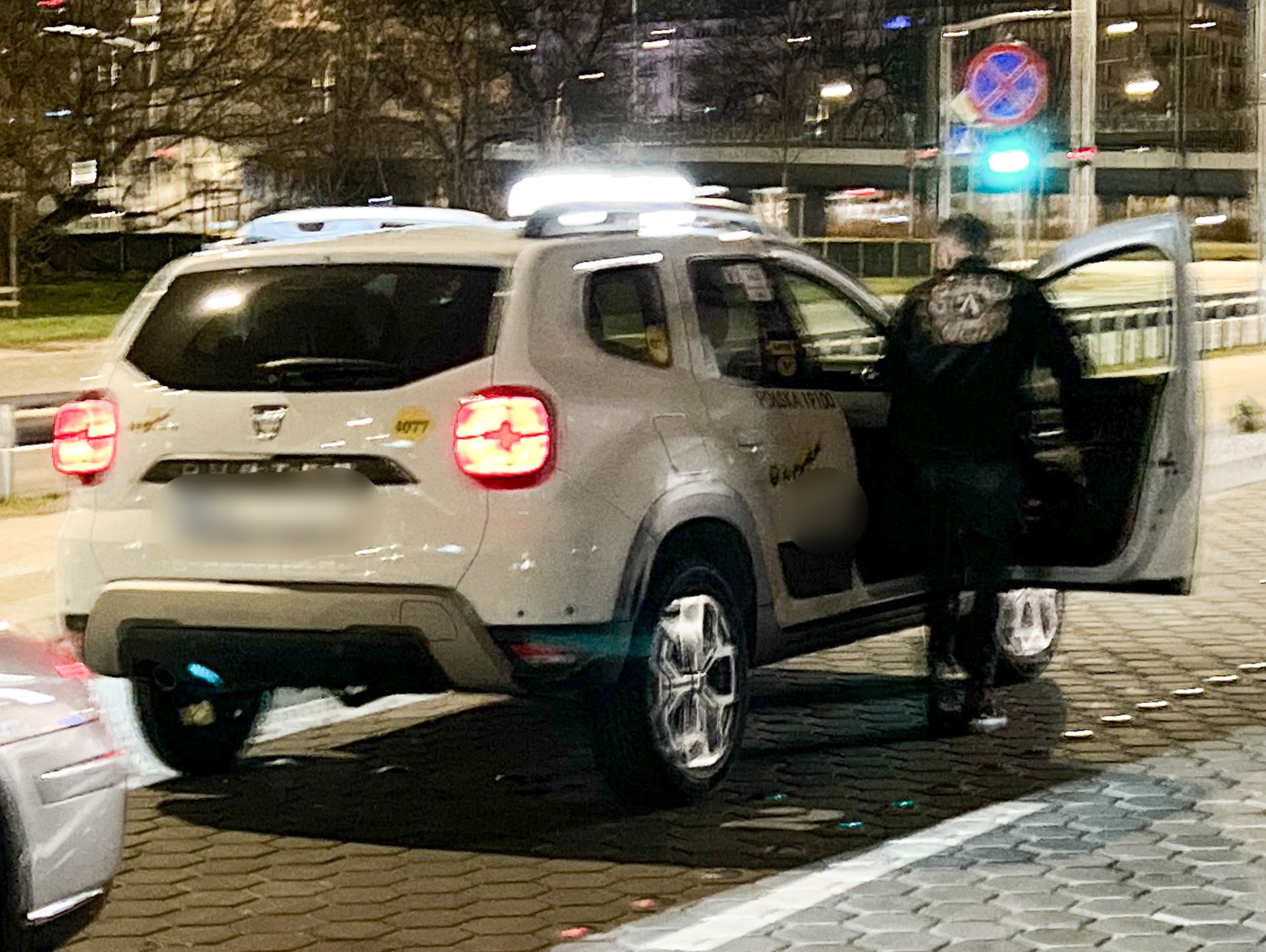 Jakub Kosecki imprezuje do rana