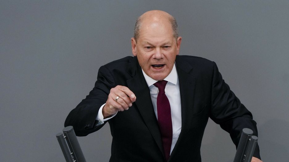 Temporary
German Chancellor Olaf Scholz delivers his speech about his governments policy as part of the budget 2023 debate at the German parliament Bundestag in Berlin, Germany, Wednesday, Sept. 7, 2022. (AP Photo/Markus Schreiber)
AP
