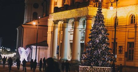 Świąteczne iluminacje w Lublinie już świecą [galeria zdjęć]
