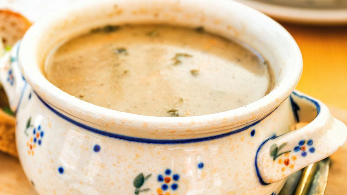 Łemkowski żurek jest wyrazisty i odpowiednio kwaśny