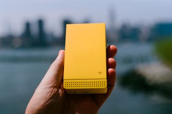Telefon dla zmęczonych smartfonami. Nie ma nawet przeglądarki