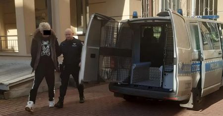 Wypadek, którego nie było i udawana śmierć. Muzyk Kultu przed sądem