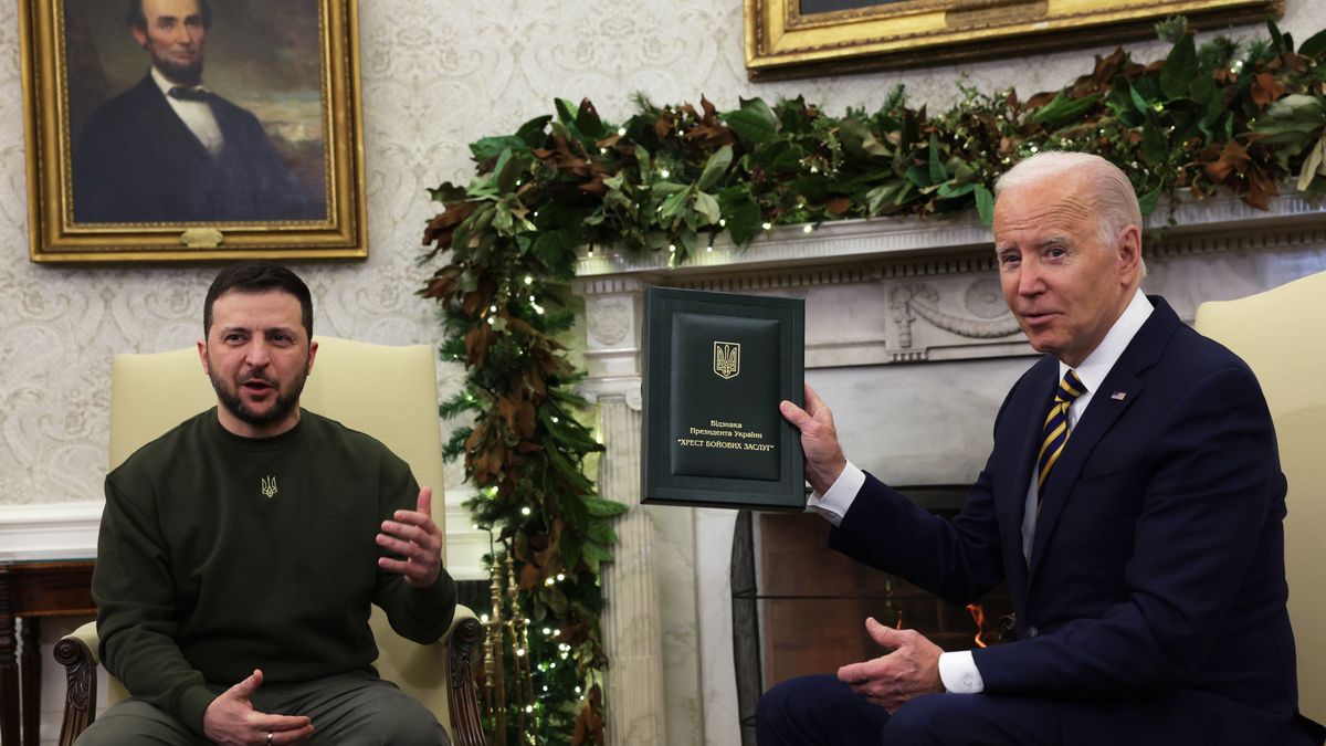 WASHINGTON, DC - DECEMBER 21: U.S. President Joe Biden (R) meets with President of Ukraine Volodymyr Zelensky (L) in the Oval Office of the White House on December 21, 2022 in Washington, DC. Zelensky is meeting with President Biden on his first known trip outside of Ukraine since the Russian invasion began, and the two leaders are expected to discuss continuing military aid. Zelensky will reportedly address a joint meeting of Congress in the evening. (Photo by Alex Wong/Getty Images)