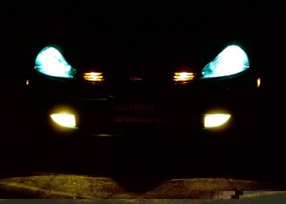 Żarówki specjalne typu Blue - imitacje ksenonów [oświetlenie]