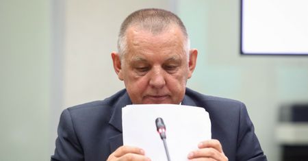 Sprawa Mariana Banasia. Wyciekł wniosek prokuratury. "Masz coś więcej, to podaj, w czym szperają"