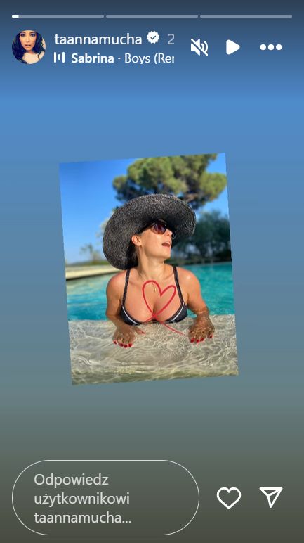 Anna Mucha w bikini. Wygląda jak Sabrina.