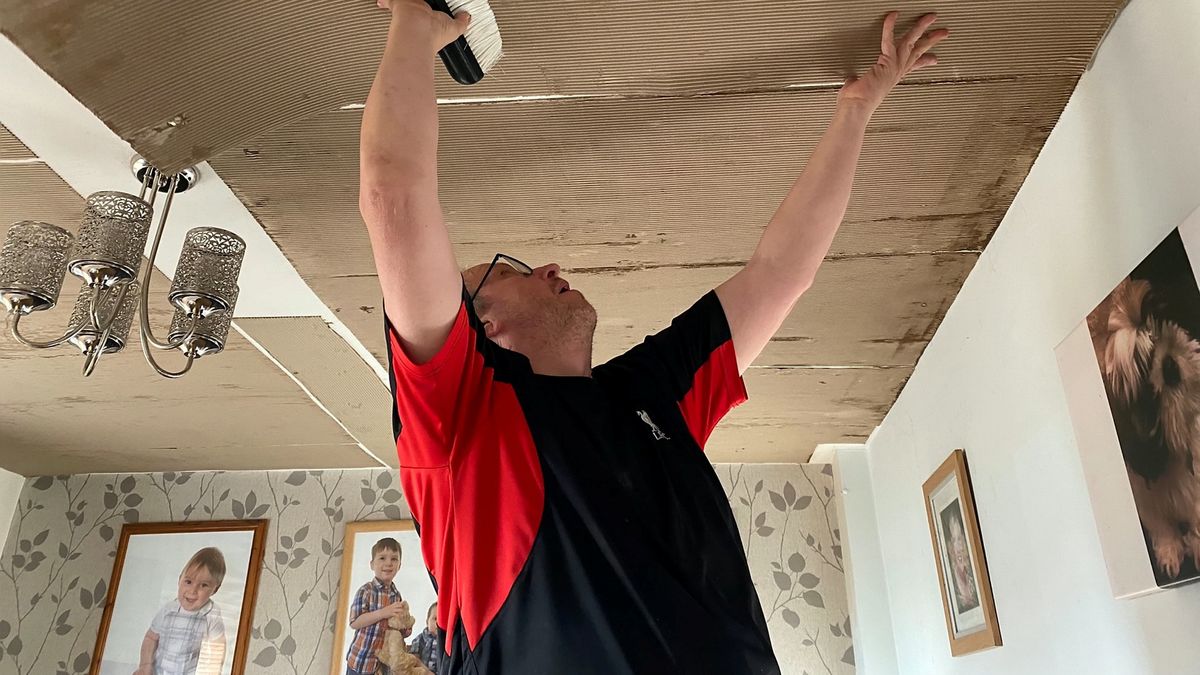 Nigel Cleall zdecydował się ocieplić dom tekturą przemysłową