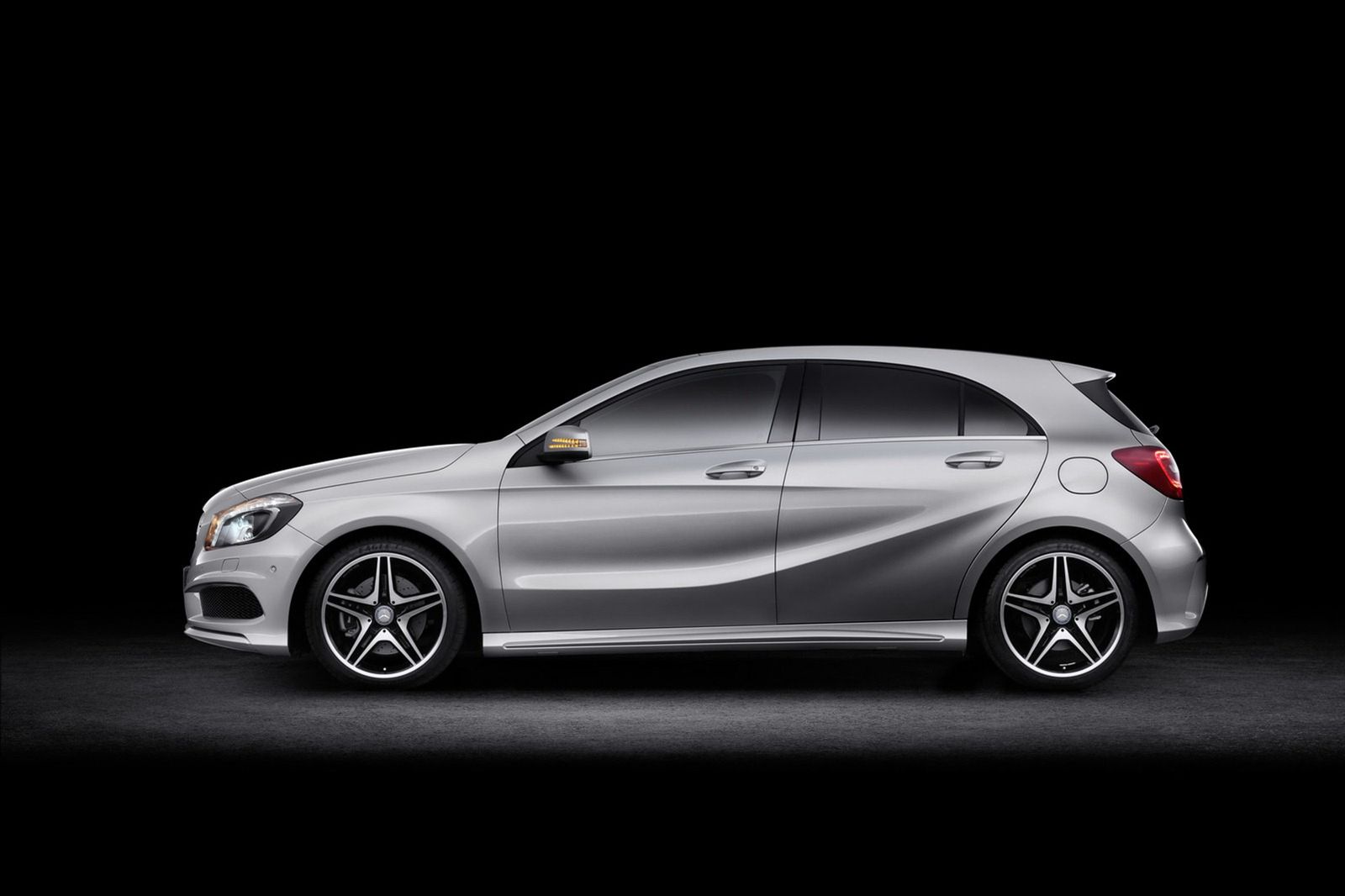 Mercedes-Benz klasy A (W176) - obszerna galeria prosto od producenta 66