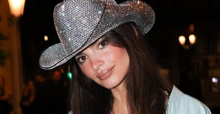 Emily Ratajkowski nie zawiodła. Oto najciekawsze stylizacje z NY Fashion Week 2023