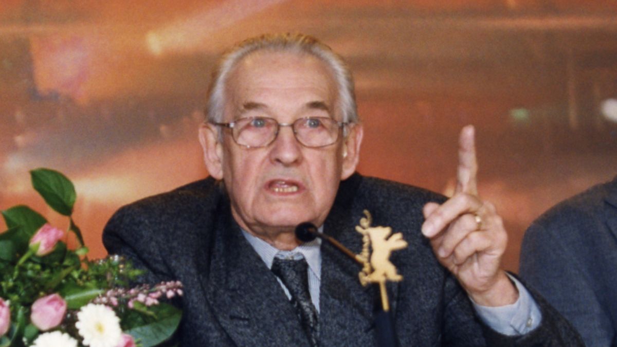 TVP ocenzurowała film Andrzeja Wajdy pt. "Popioły"