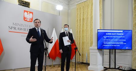 Zbigniew Ziobro zaniepokojony słowami Muellera. Chce rozmawiać z premierem