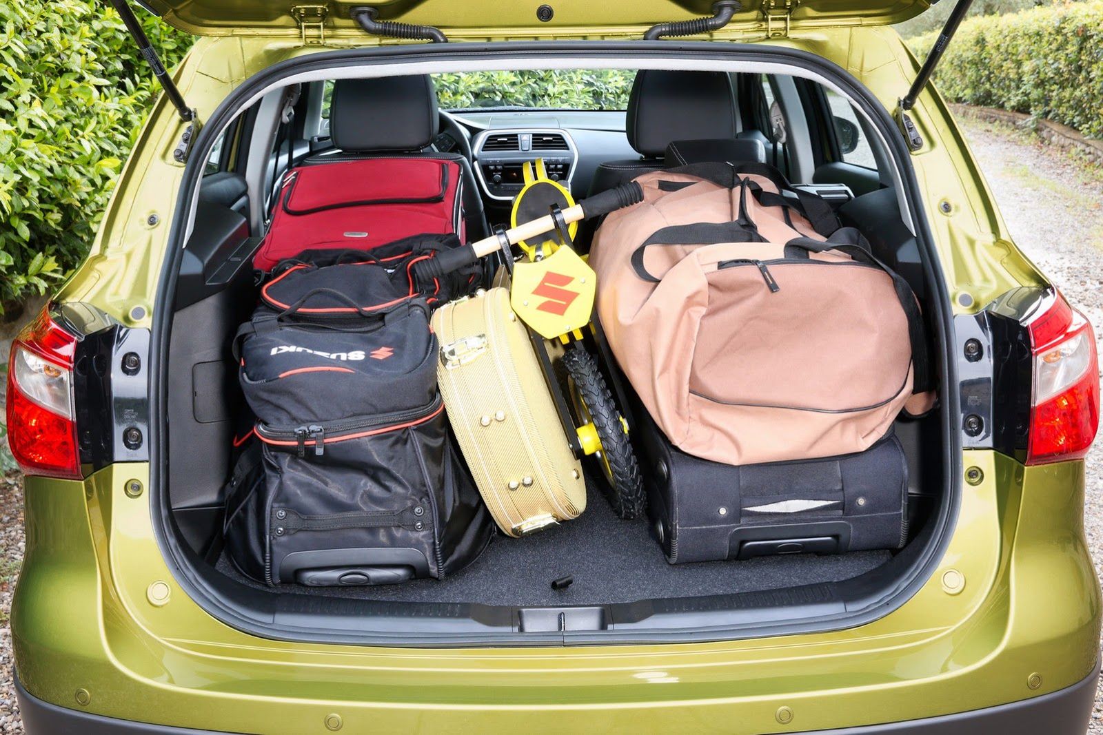 Nowe Suzuki SX4 - japoński crossover w szczegółach [galeria] 37