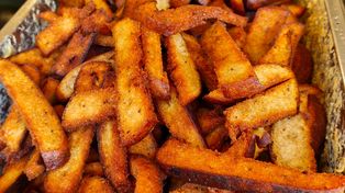 Litwini jedzą zamiast chipsów. Zapach czuć już z daleka
