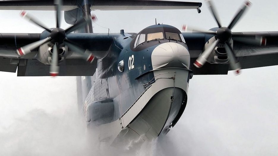 Łódź latająca ShinMaywa US-2, należąca do japońskich Morskich Sił Samoobrony