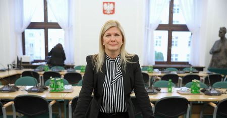 Posłanka PiS naprawdę tak powiedziała. A oni stoją kilka dni po węgiel