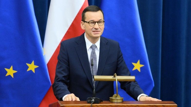 Mateusz Morawiecki apeluje: "Protestujmy W INTERNECIE". Zagroził narodową kwarantanną