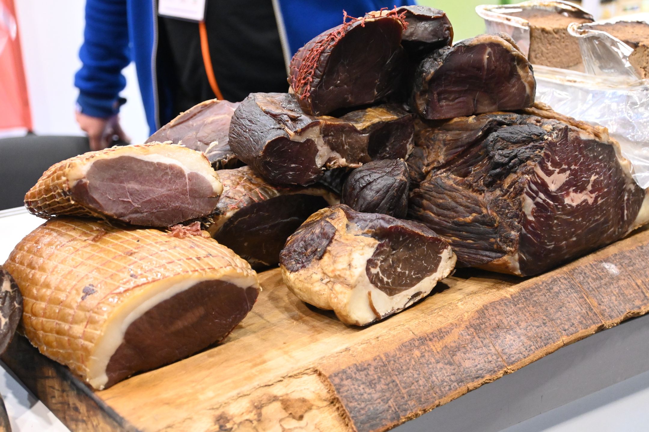 Domowe wędliny cieszą się sporą popularnością