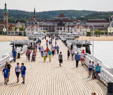 Nowy trend. Tak Polacy oszczędzają 30 proc. na wakacjach