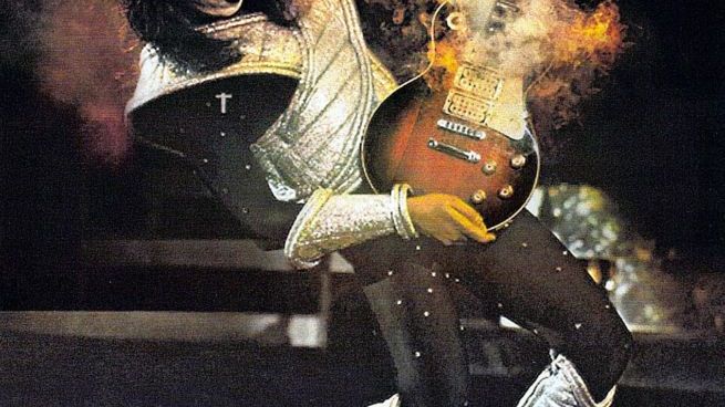Ace Frehley w 1977 roku fot. Casablanca Records / wikimedia