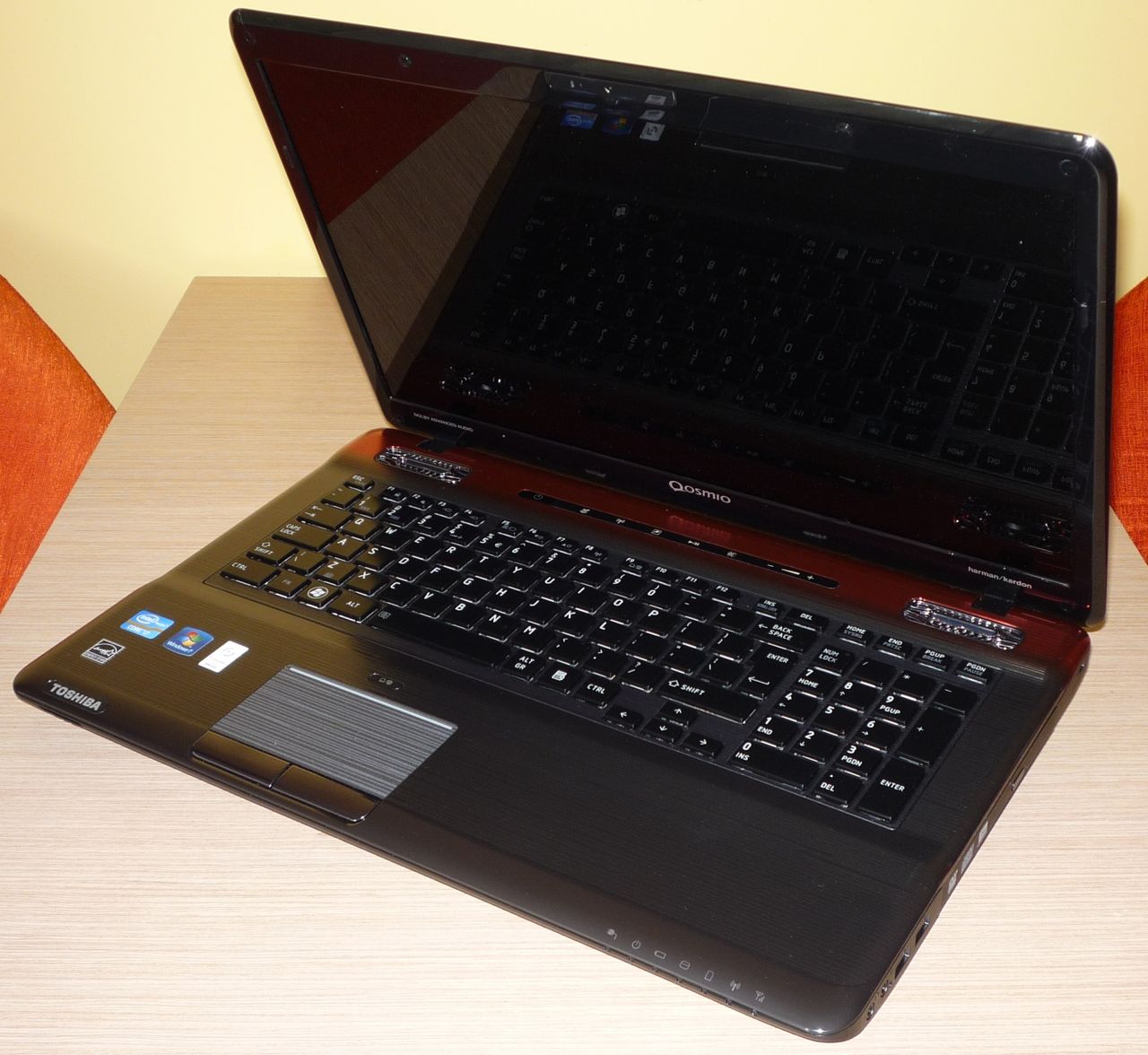 Toshiba Qosmio X770