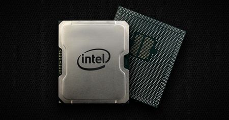 Nowe procesory Xeon opóźnione? Intel twierdzi, że wszystko idzie zgodnie z planem