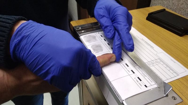 Wrocław. Areszt za zmuszanie do czynności seksualnych. 34-latek w rękach policji