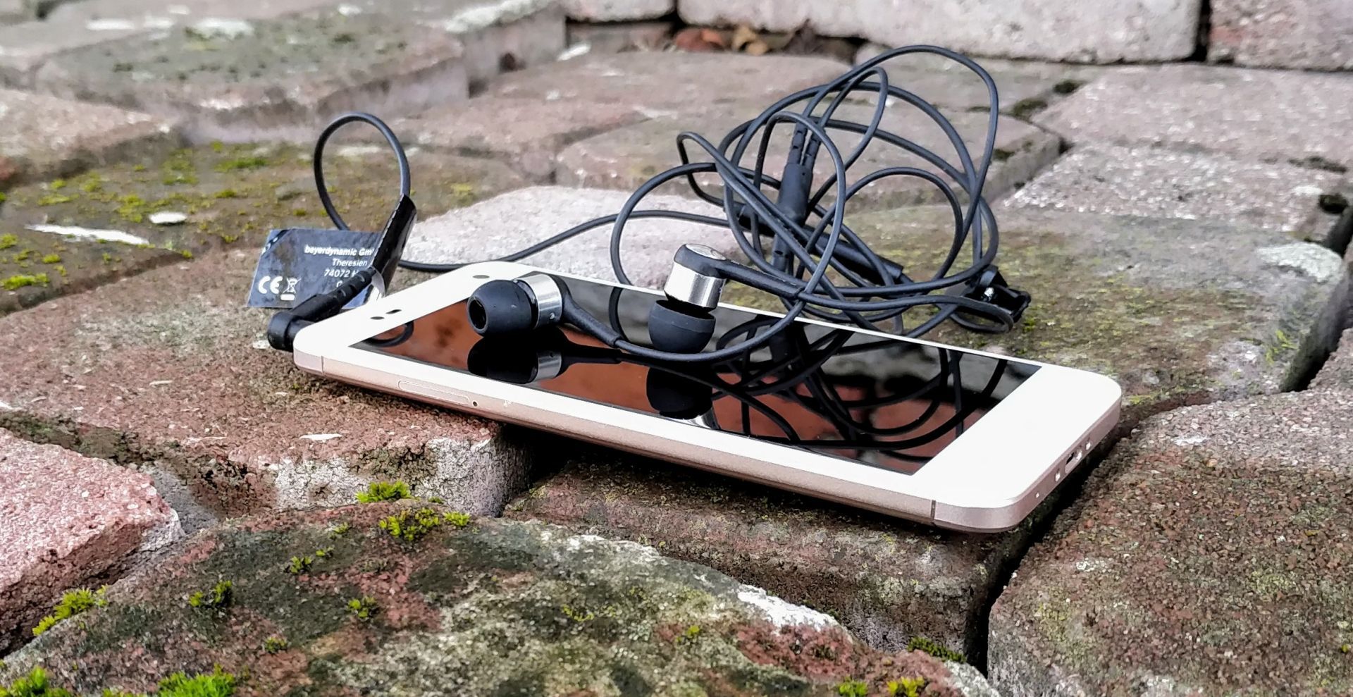 Beyerdynamic Byron to jedne z najlepszych słuchawek za mniej niż 200 zł [TEST] 6
