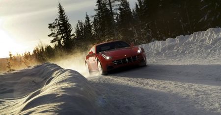Nowe zdjęcia Ferrari FF