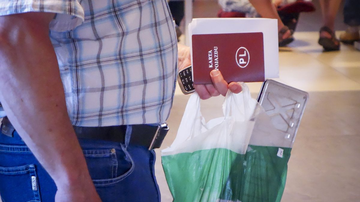 Rejestracja pojazdu niestety zabiera czas i to nierzadko kilka godzin.