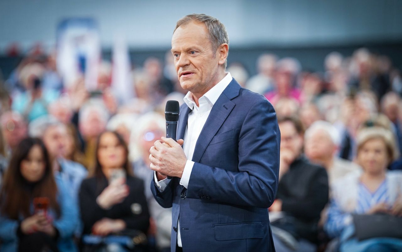 Tusk zaczął od tego przemówienie. "Dotarła do mnie ta informacja"