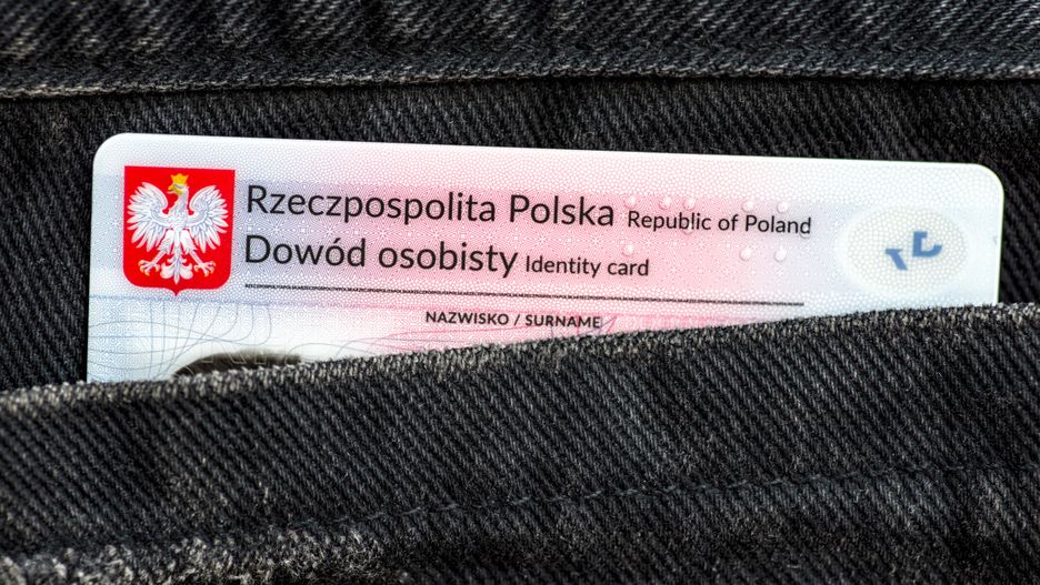 Jak sprawdzić ile osób w Polsce posiada to samo nazwisko?