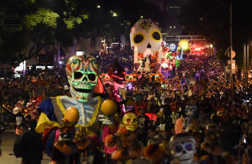 Parada Dia de Muertos w Mexico City