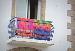 Mandat za wieszanie prania na balkonie? Kara sięga 500 złotych